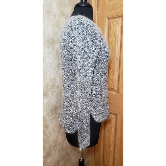 Ann Taylor size medium gray pullover sweater - Picture 2 of 5